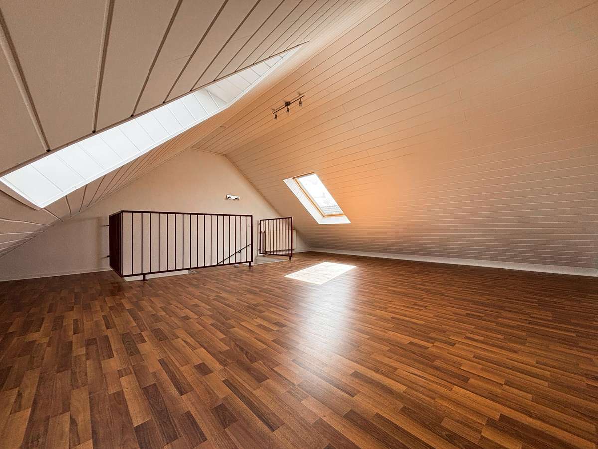 Rodenbach, Reiheneckhaus mit 6 ZKB, 2 Bäder, Gäste-WC, Terrasse, Carport - Foto 4